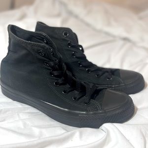 Black Monochrome Converse Women’s size 7.5